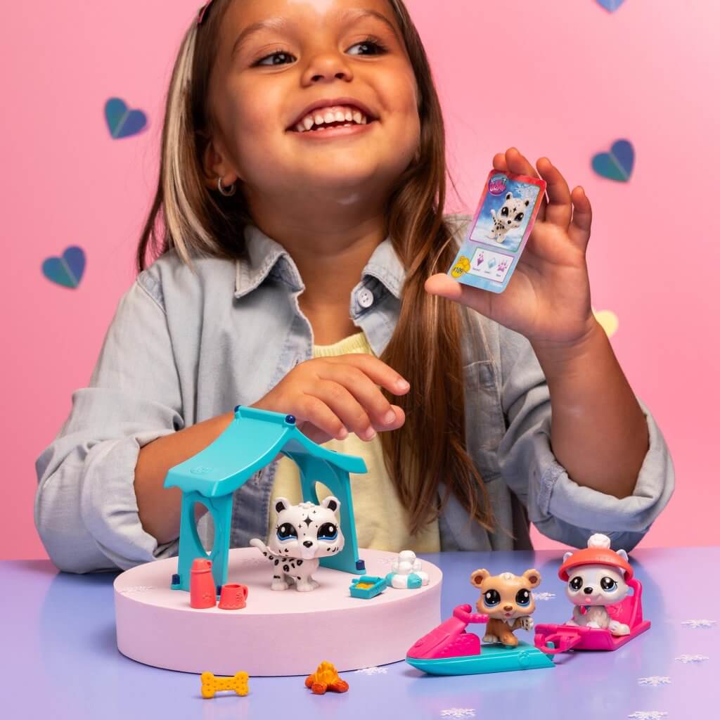 LITTLEST PET SHOP Snowy Day Play Pack