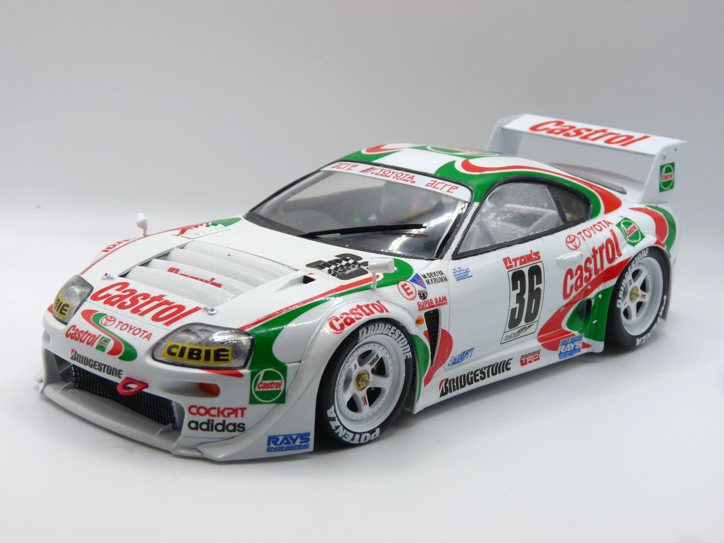 TAMIYA CASTROL TOYOTA TOM''S SUPRA GT