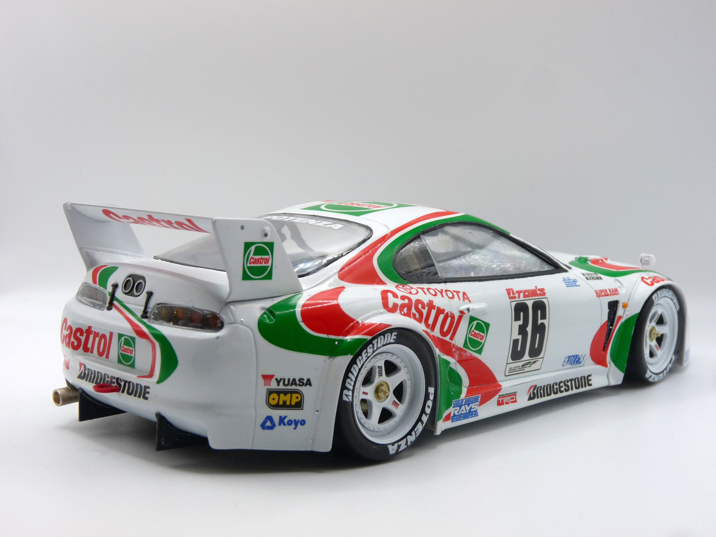 TAMIYA CASTROL TOYOTA TOM''S SUPRA GT