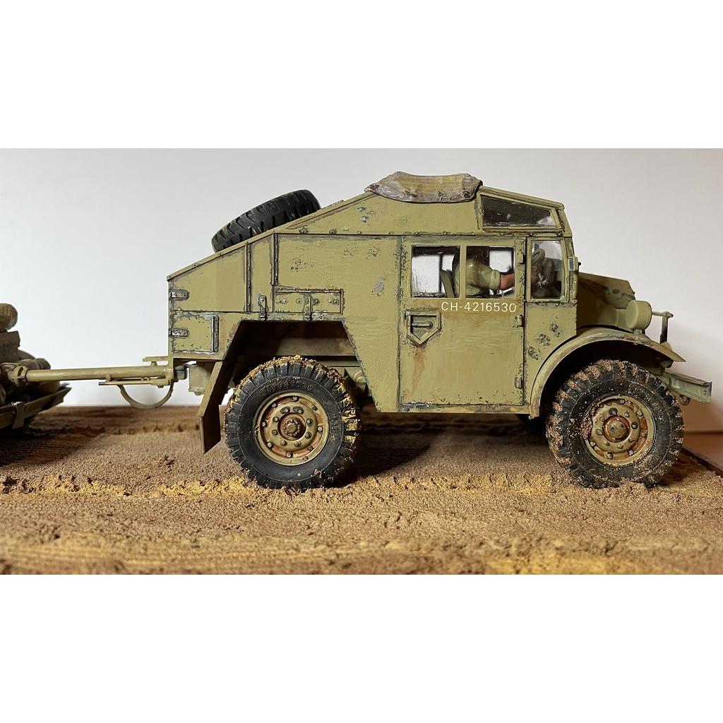 TAMIYA BR. 25 PDR. GUN & QUAD TRACTOR