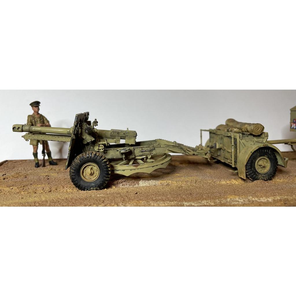 TAMIYA BR. 25 PDR. GUN & QUAD TRACTOR