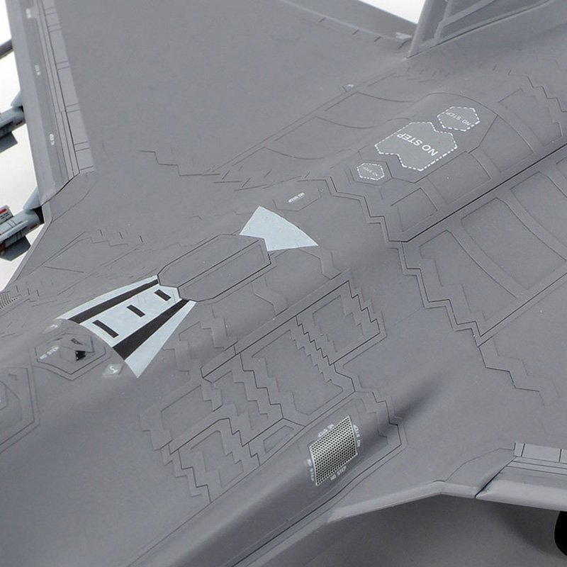 TAMIYA F-35A LIGHTNING II 1:72