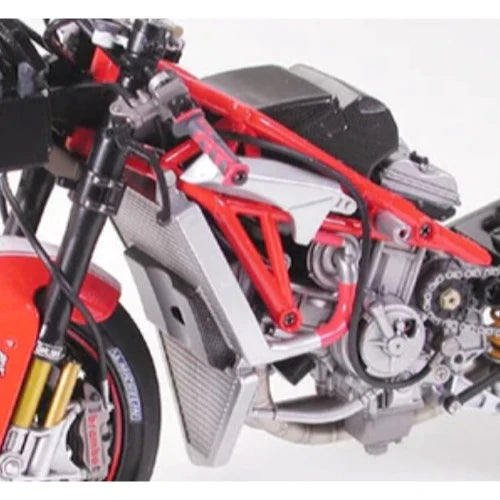 TAMIYA DUCATI DESMOSEDICI