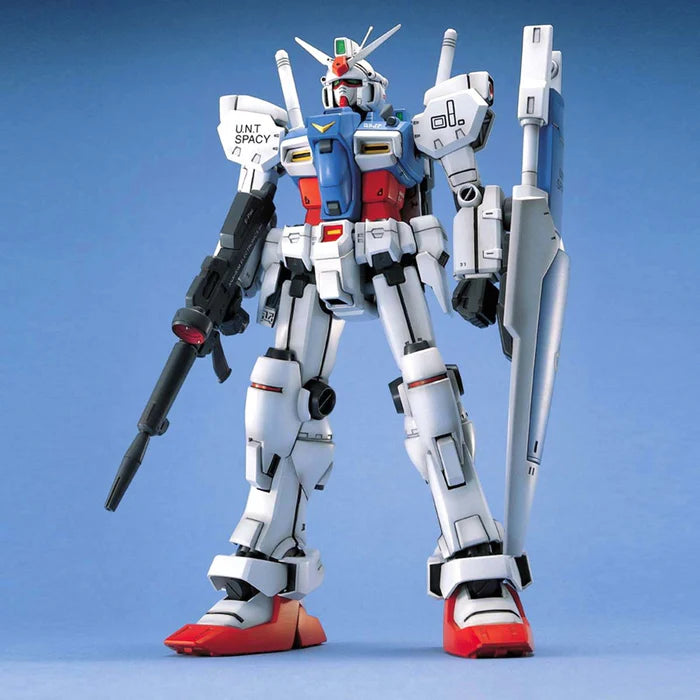Bandai 1/100 MG Gundam GP01