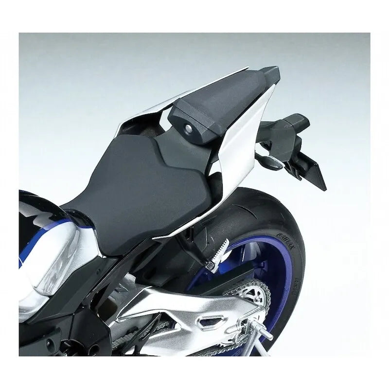 TAMIYA YAMAHA YZF-R1M 1:12