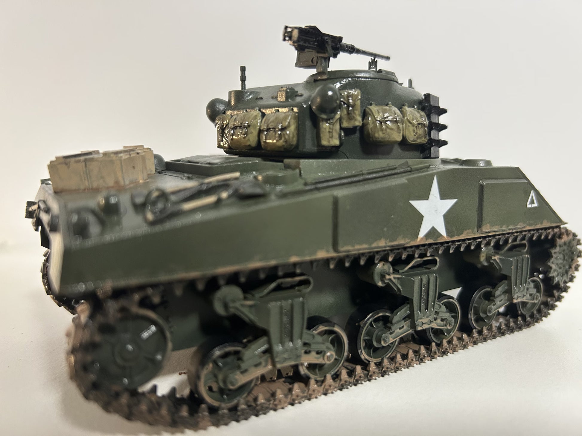 TAMIYA U.S. M4 SHERMAN(EARLY PRODUCTION)