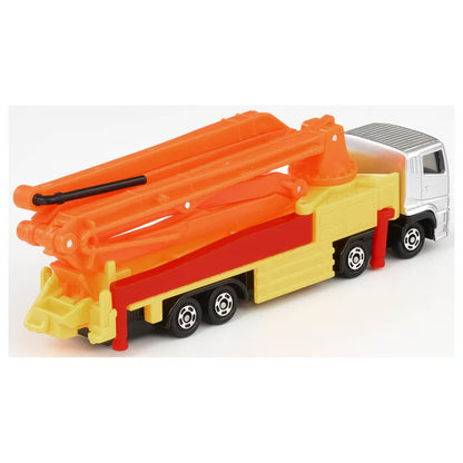 TOMICA Long Type No.127 Mitsubishi Fuso Concrete Pump Truck
