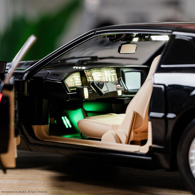 [PRE-ORDER] KNIGHT RIDER K.I.T.T. 1:10 Scale.
