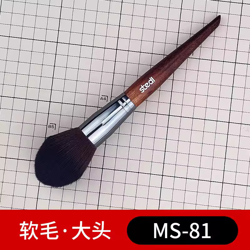 Big Head Soft Bristle Model Brush