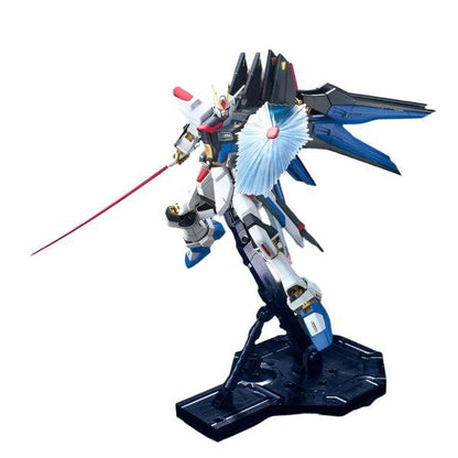 MG 1/100 STRIKE FREEDOM GUNDAM FULL BURST MODE